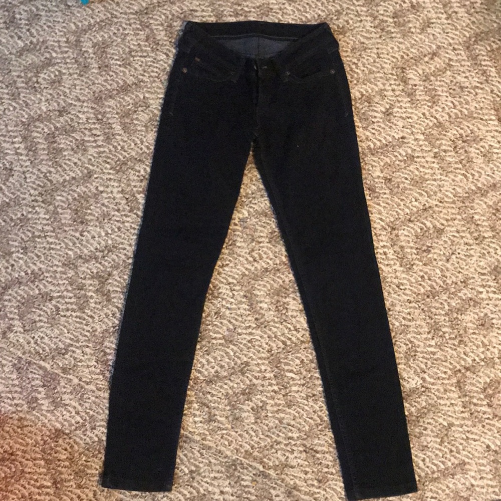 Levi’s Black Mid Rise Skinny Jeans - Picture 1 of 5